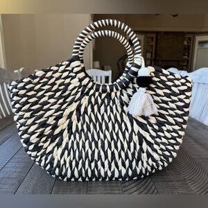 SAVANNA Woven Straw Tote Bag -  Black & Natural Tassel Tie Woven Beach Boho Bag